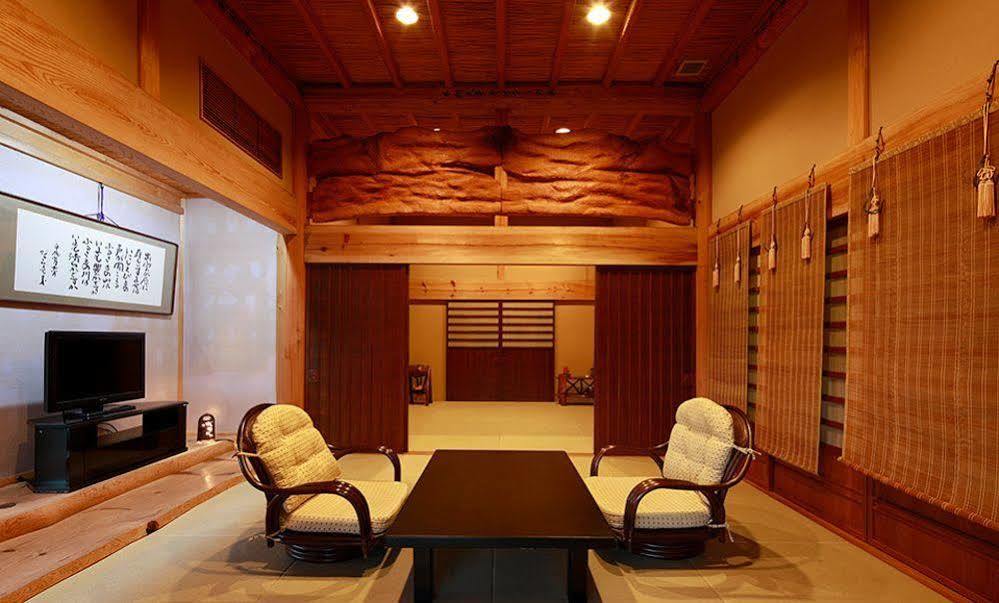Готель Yunokawa Onsen Shouen Sinzi Екстер'єр фото